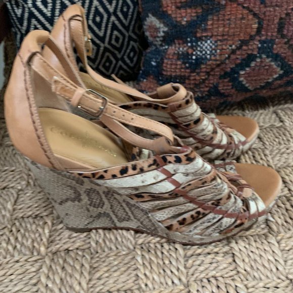 Cole Haan - Picture 3 of 5